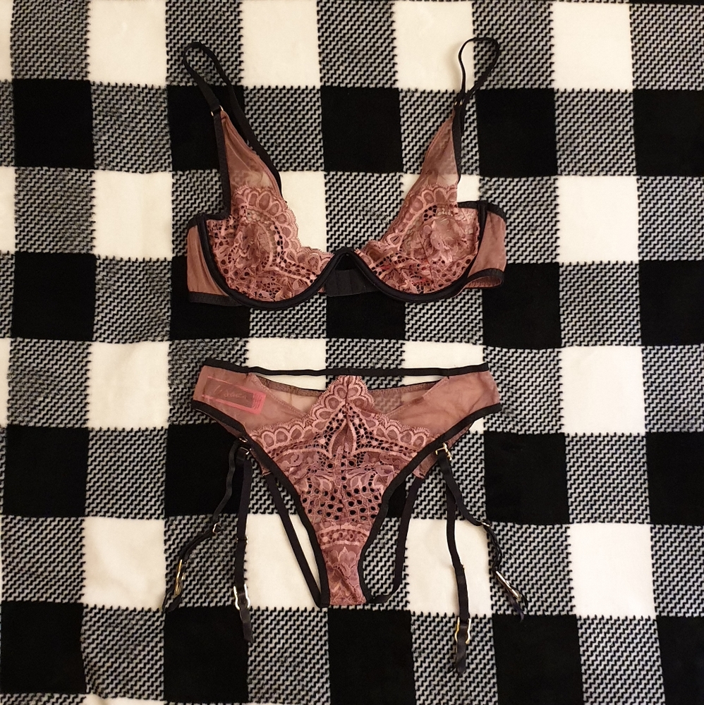La Senza Sexy Lingerie Matching Set